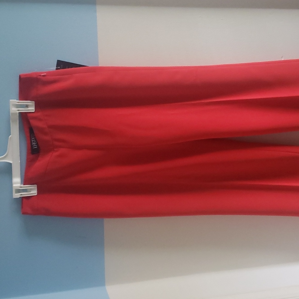 Petite Kasper red lightweight office pantsuit
